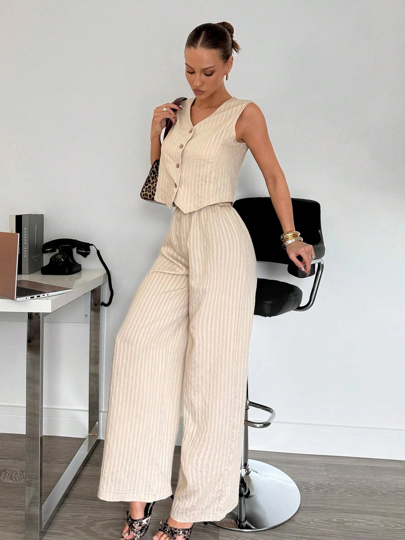 Siren Gaze 2Pcs Women Plain Sleeveless Vest & Pants Sets, Casual & Fashionable for Daily Wear