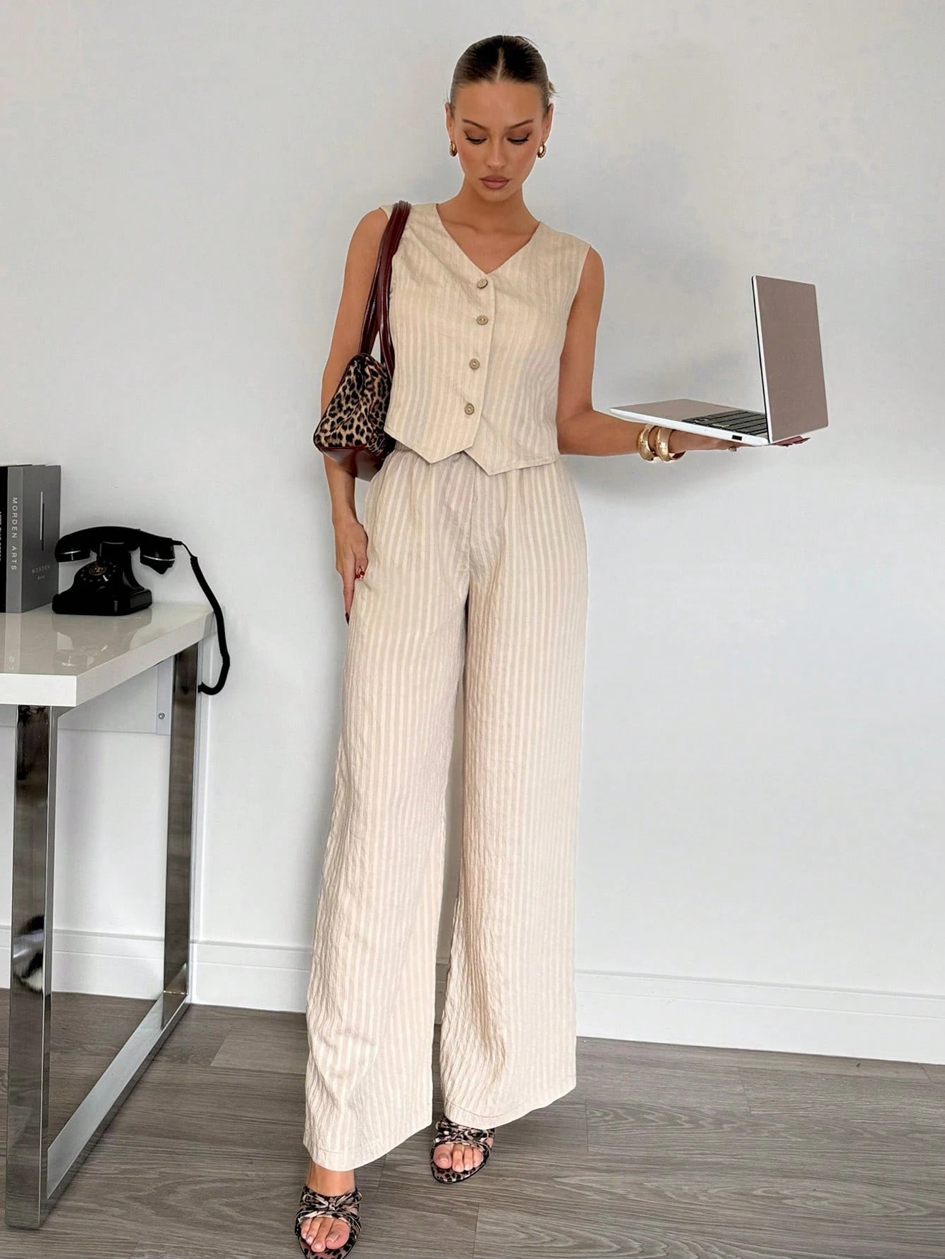 Siren Gaze 2Pcs Women Plain Sleeveless Vest & Pants Sets, Casual & Fashionable for Daily Wear