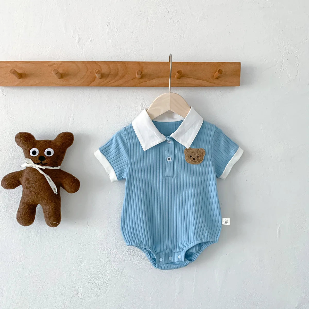 1688 Cute and Comfortable Baby Jumpsuit - Soft and Breathable Cotton Romper for Boys and Girls